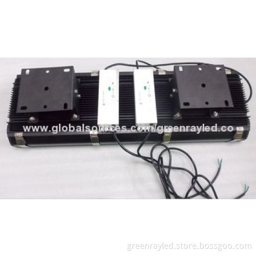 400W LED Floodlight, CE and UL Approved, 5-year Warranty, >100lm/W